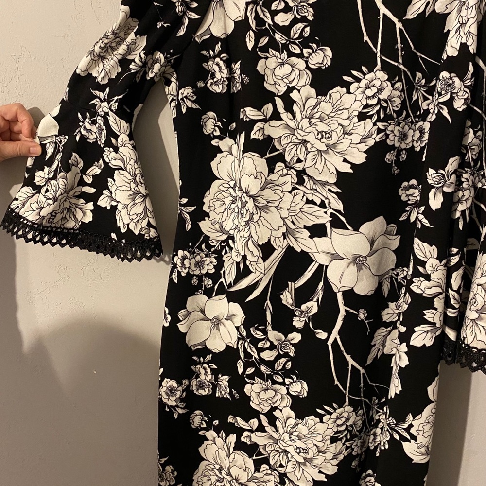 Off the shoulder - Dress